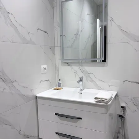 Bora Tirana